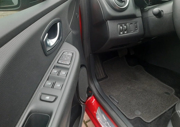Renault Clio cena 47900 przebieg: 66335, rok produkcji 2017 z Zgorzelec małe 277